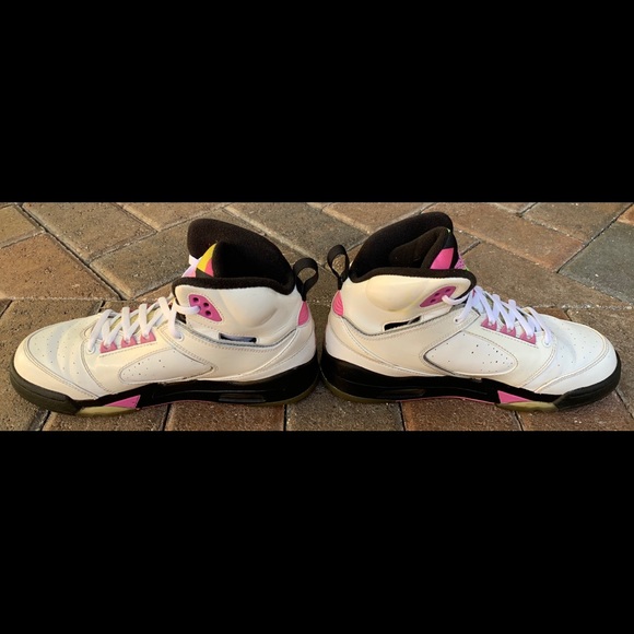 Air Jordan 60 Plus - Picture 7 of 8